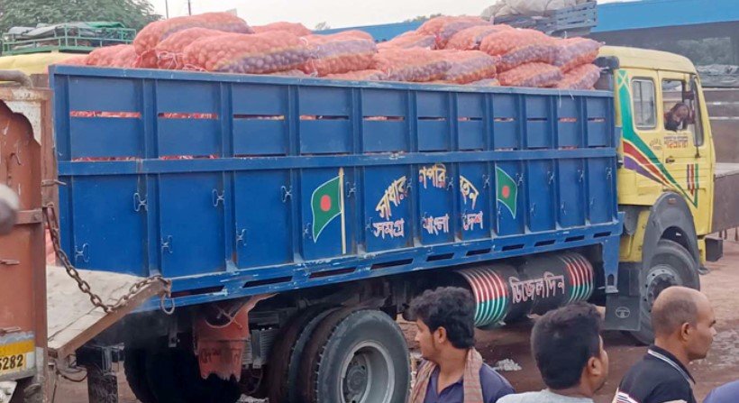 দেশে আসছে আরও ২৬ হাজার টন আলু